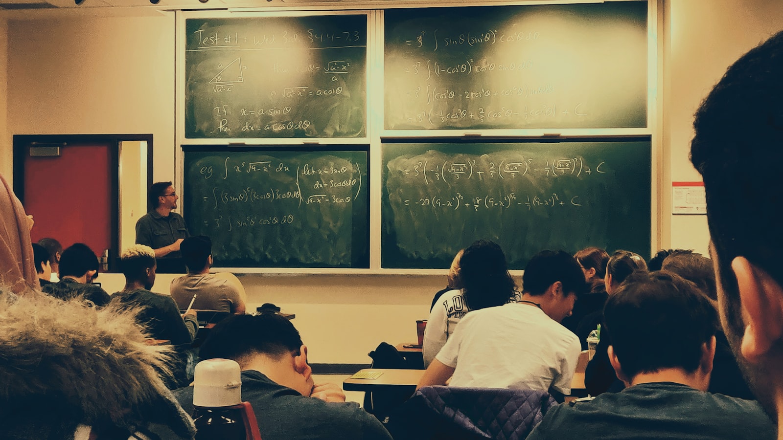 Student-focused classroom environment for education analytics and engagement